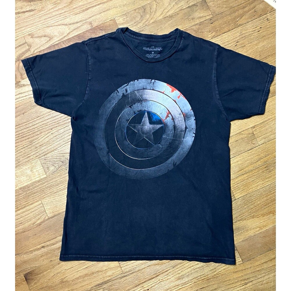 Marvel Captain America Winter Soldier Shield Graphic Black Cotton Tee M